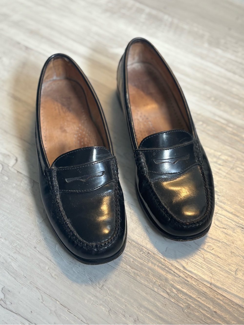 G.H. Bass Weejuns Wayfarer Black Leather Penny Loafers Women’s Size 8.5